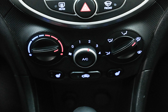 Hyundai Solaris Comfort, 2013 года, пробег 112000 км