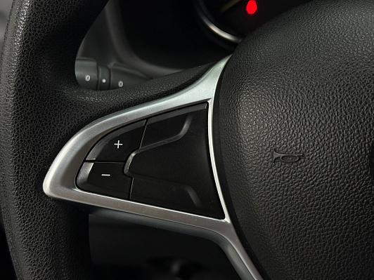 Renault Logan Drive, 2018 года, пробег 104000 км