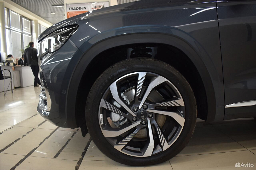 Geely Monjaro Flagship, серый