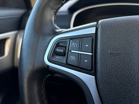 Geely Atlas Luxury, 2021 года, пробег 136765 км