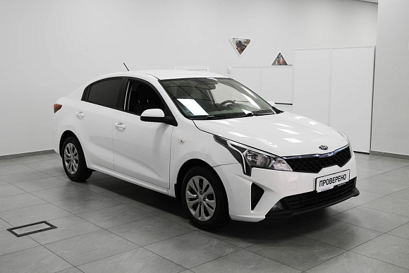 Kia Rio Luxe, 2021 года, пробег 74500 км