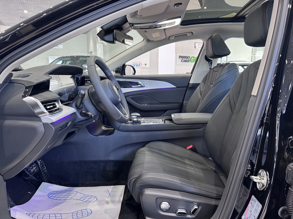 Hongqi H5 Делюкс Плюс (Deluxe+), черный
