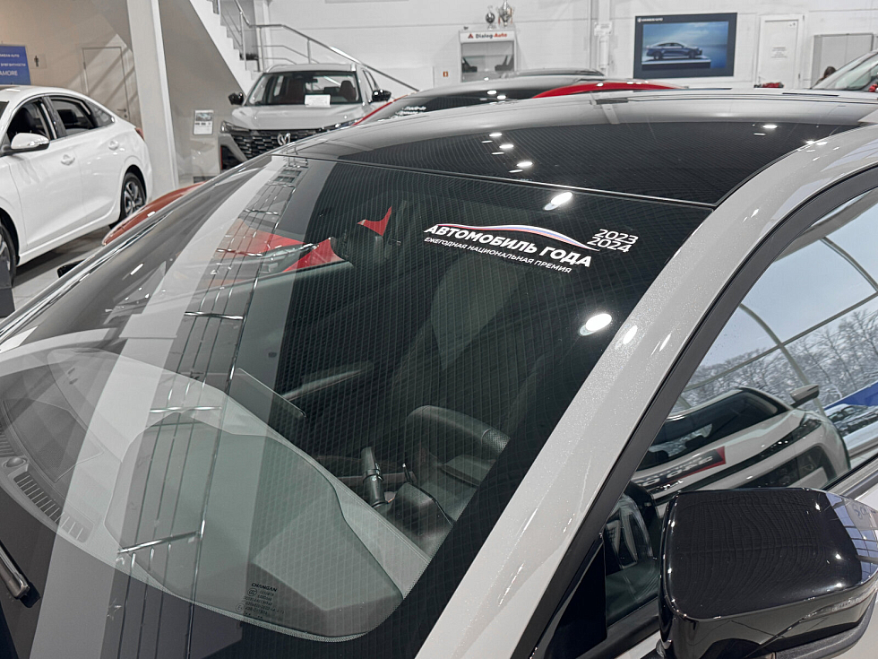 Changan UNI-V Стандарт, серебряный