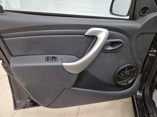 Renault Sandero Authentique, 2012 года, пробег 241245 км