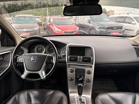 Volvo XC60 Kinetic, 2012 года, пробег 234700 км