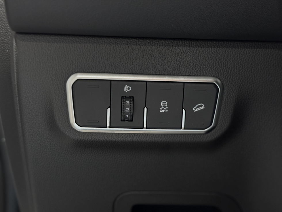 Haval M6 Base, белый