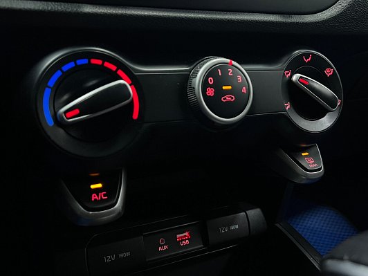 Kia Rio Comfort, 2018 года, пробег 163000 км