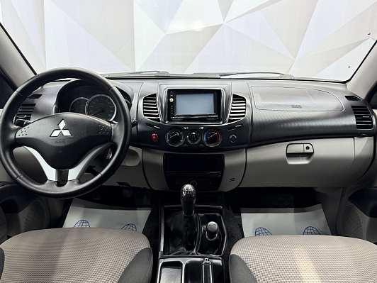 Mitsubishi L200, 2011 года, пробег 249149 км