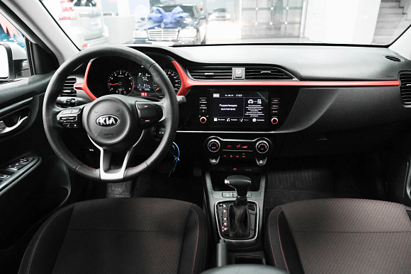 Kia Rio Prestige, 2021 года, пробег 73000 км