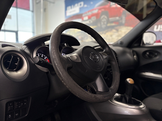 Nissan Juke XE, 2013 года, пробег 195000 км