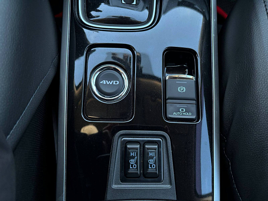 Mitsubishi Outlander Intense+, 2019 года, пробег 103700 км