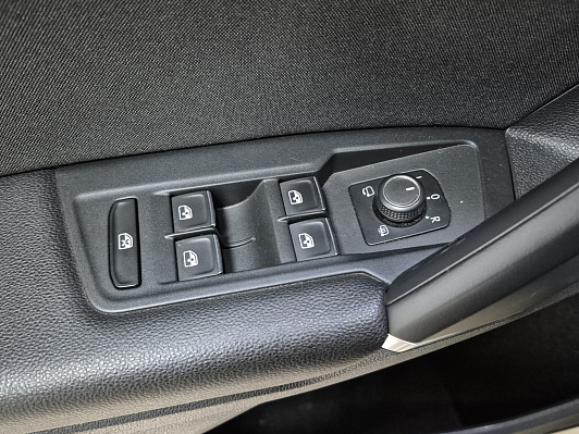 Volkswagen Tiguan Highline, 2018 года, пробег 124500 км