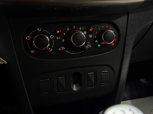 Renault Sandero Drive, 2020 года, пробег 58301 км