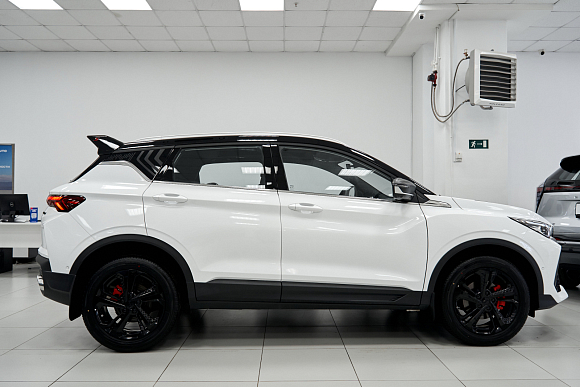 Geely Coolray Flagship, белый