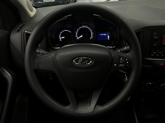 Lada (ВАЗ) XRAY Comfort, 2018 года, пробег 115000 км