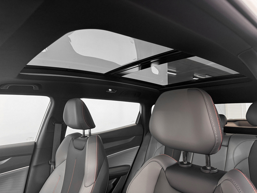 Geely Cityray Флагман, белый