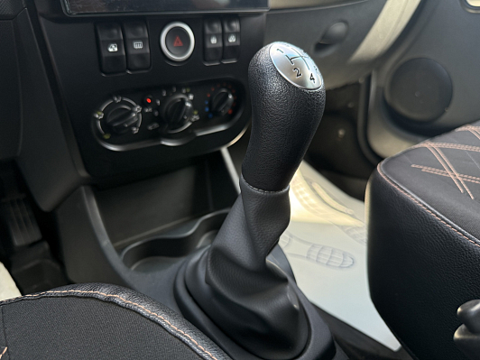 Lada (ВАЗ) Largus Luxe, 2019 года, пробег 183000 км