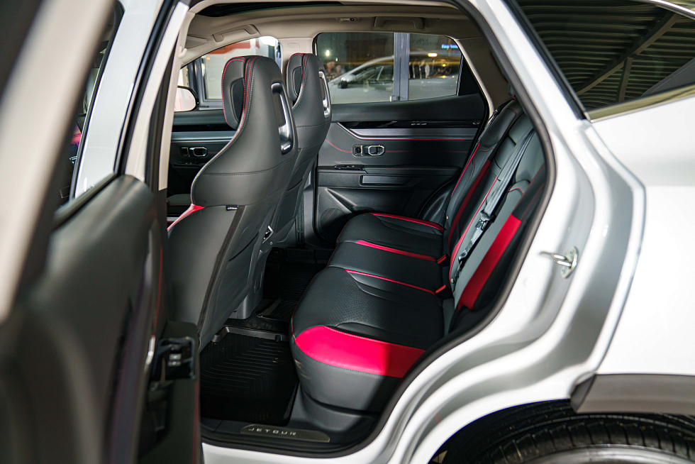 JETOUR DASHING Комфорт, белый