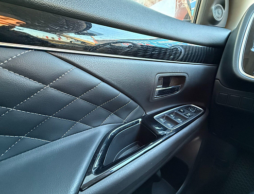 Mitsubishi Outlander, 2022 года, пробег 46200 км