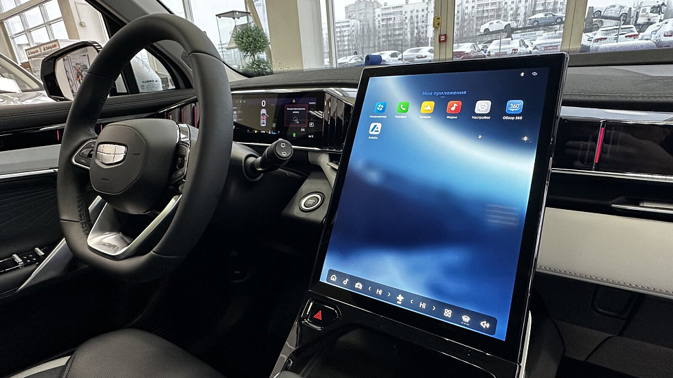 Geely Atlas Флагман, серебряный