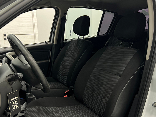 Renault Sandero Authentique, 2012 года, пробег 191298 км