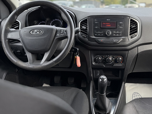 Lada (ВАЗ) XRAY Comfort, 2018 года, пробег 110000 км