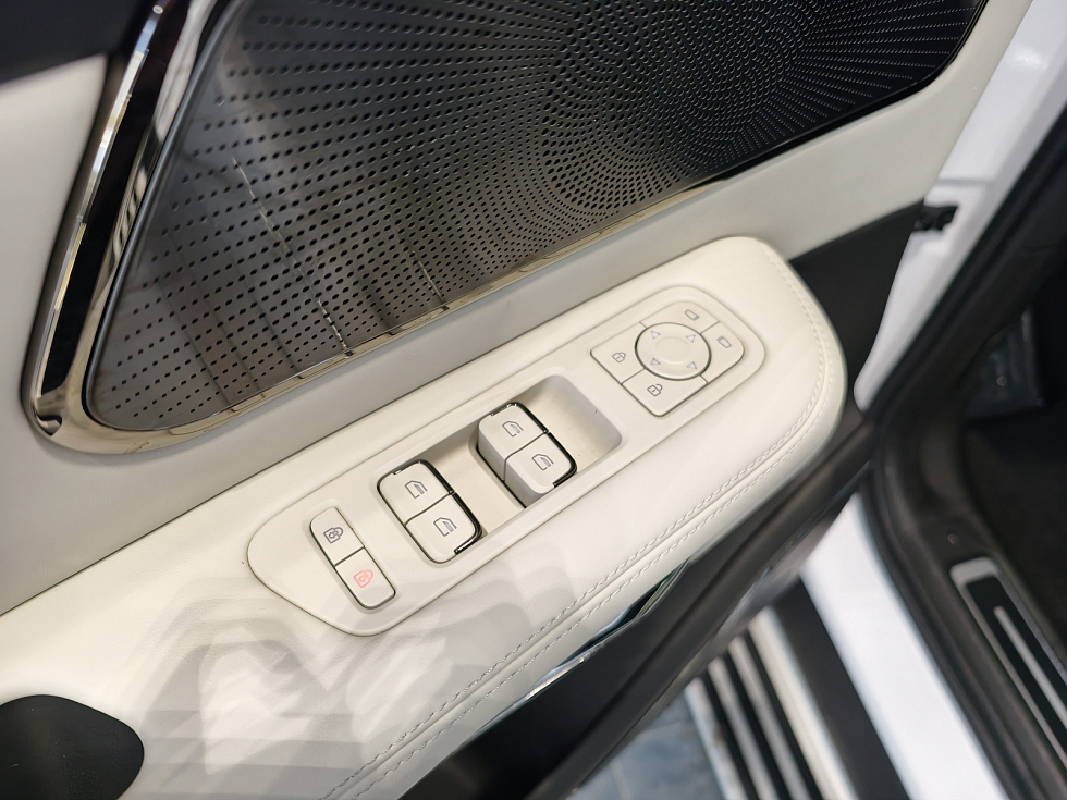 Rox 01 Бизнес Версия / Business Edition, белый