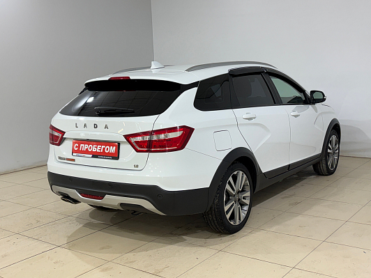 Lada (ВАЗ) Vesta Luxe Multimedia (2017-2019), 2022 года, пробег 37565 км