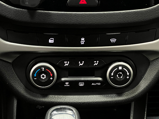 Lada (ВАЗ) Vesta Luxe, 2020 года, пробег 34500 км