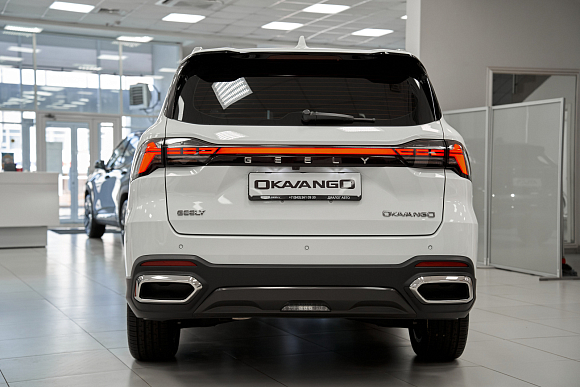 Geely Okavango Flagship, белый