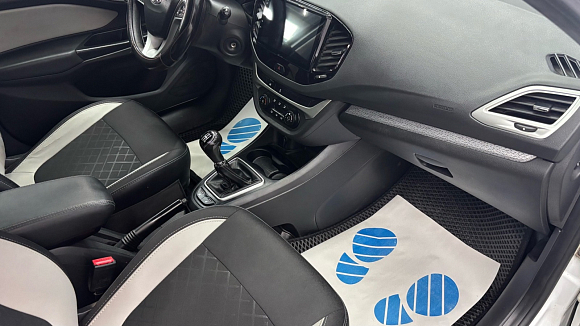 Lada (ВАЗ) Vesta Luxe, 2019 года, пробег 174351 км