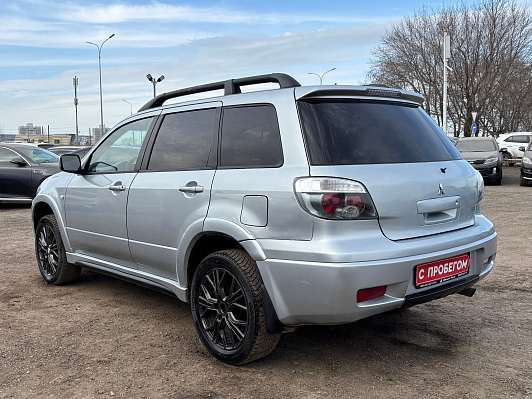 Mitsubishi Outlander, 2004 года, пробег 229370 км