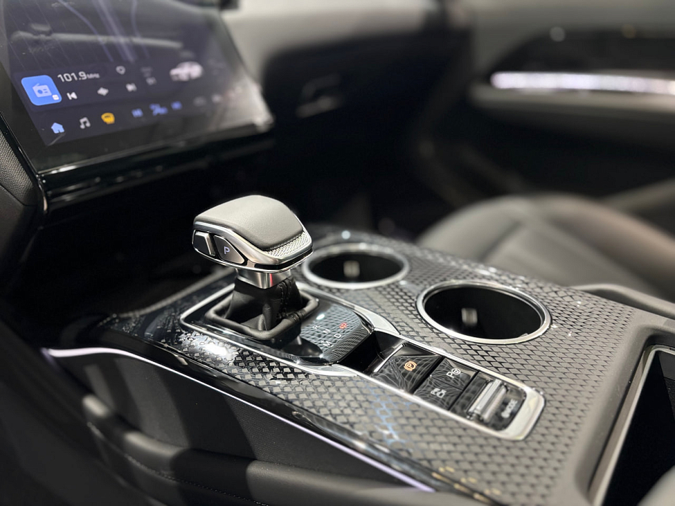 Hongqi HS3 Делюкс (Deluxe), черный