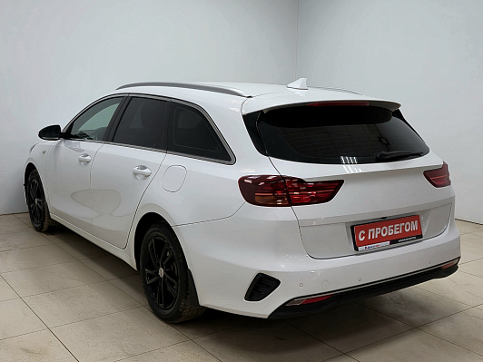 Kia Ceed Luxe, 2021 года, пробег 354634 км