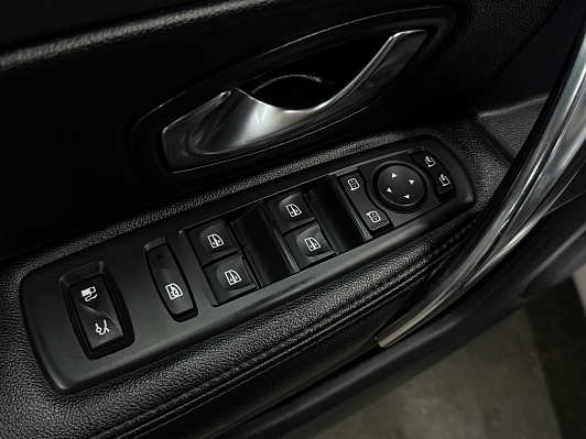 Renault Latitude Privilege, 2012 года, пробег 217598 км