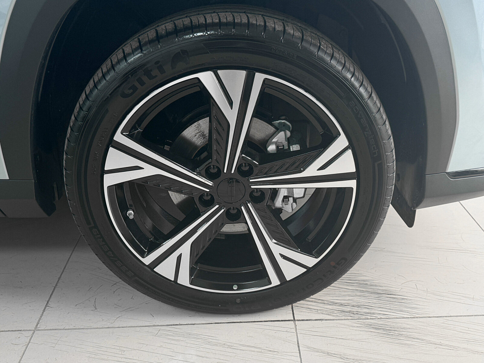 Geely Cityray Флагман, серебряный