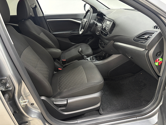 Lada (ВАЗ) Vesta Luxe Multimedia (2019-2021), 2018 года, пробег 114849 км