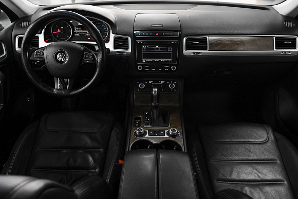 Volkswagen Touareg Business, 2015 года, пробег 335000 км