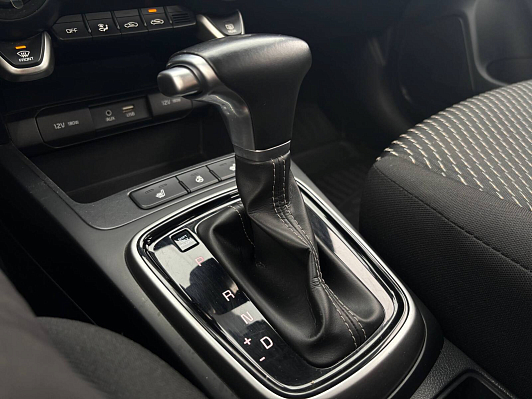 Kia Rio Luxe, 2019 года, пробег 120740 км