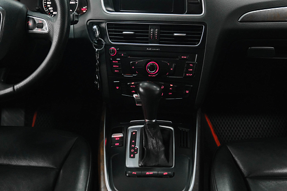 Audi Q5, 2011 года, пробег 148463 км