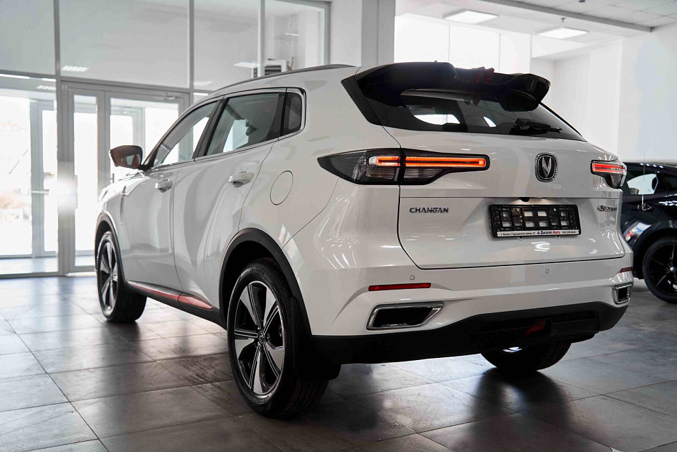 Changan UNI-S (CS55 Plus) Luxe, белый