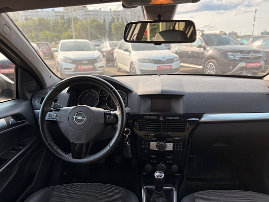 Opel Astra, 2013 года, пробег 210036 км