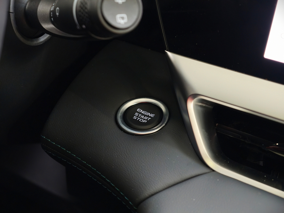 Geely Monjaro Flagship SE, зеленый