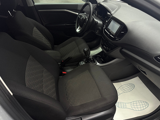 Lada (ВАЗ) Vesta Comfort Multimedia, 2018 года, пробег 142975 км