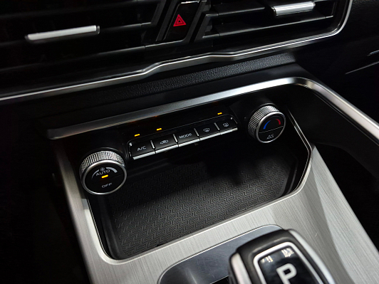 Geely Coolray Flagship, 2021 года, пробег 104370 км