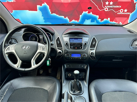 Hyundai ix35 Base, 2012 года, пробег 122000 км