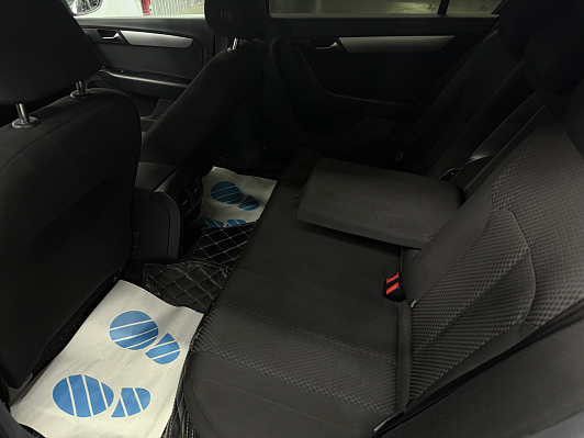 Volkswagen Passat Trendline, 2012 года, пробег 223900 км