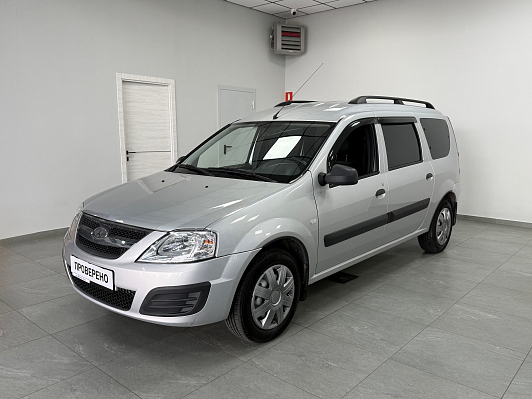 Lada (ВАЗ) Largus Luxe (7 мест), 2019 года, пробег 106000 км