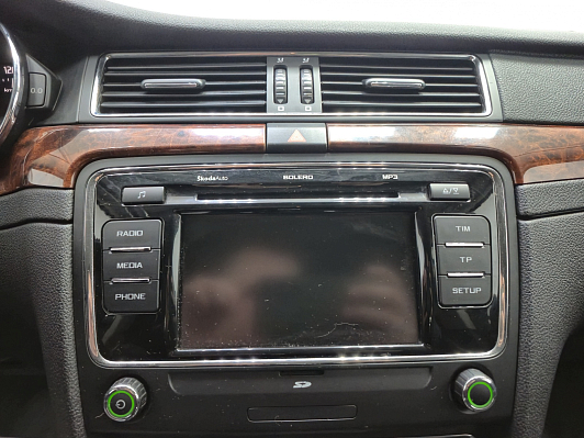 Skoda Superb, 2011 года, пробег 244818 км