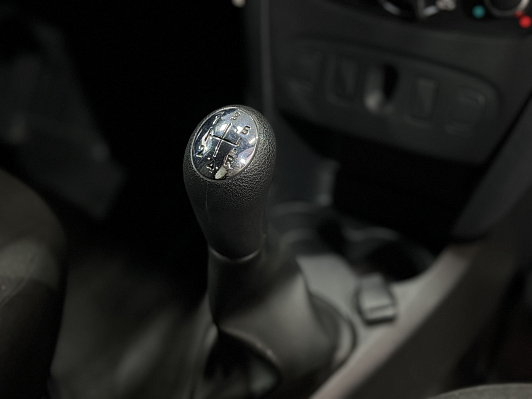 Renault Logan, 2019 года, пробег 103000 км